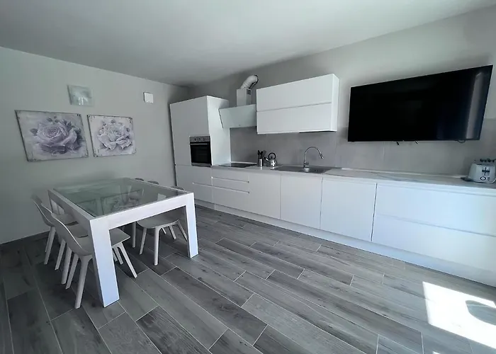 בית נופש Claudia With Private Pool *