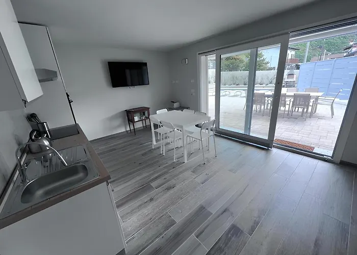 Claudia With Private Pool בית נופש *