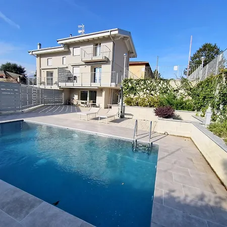 Claudia With Private Pool *