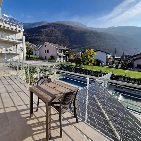 Claudia With Private Pool Vakantiehuis Colico