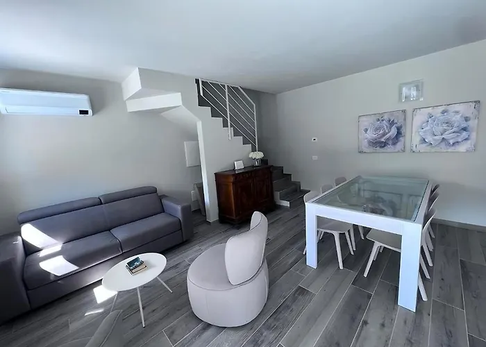 Claudia With Private Pool *