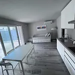 Claudia With Private Pool Дом отдыха *