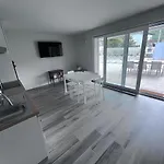 Claudia With Private Pool Дом отдыха *