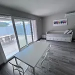 Дом отдыха Claudia With Private Pool